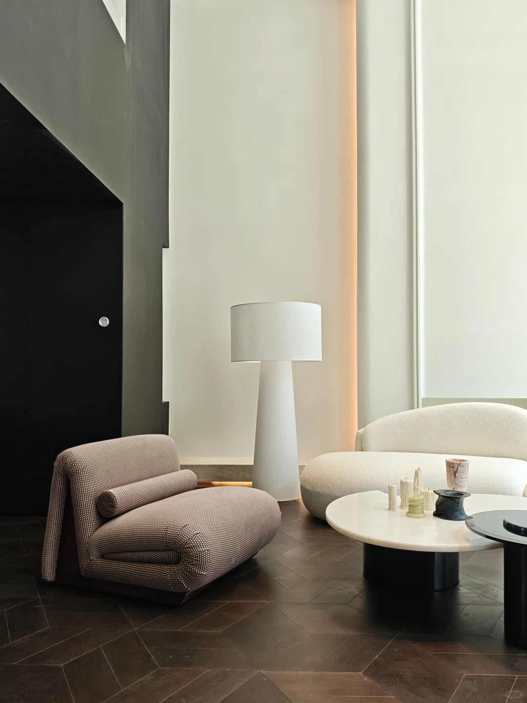 「Aurora」Organic Modern Textured Lounge Chair