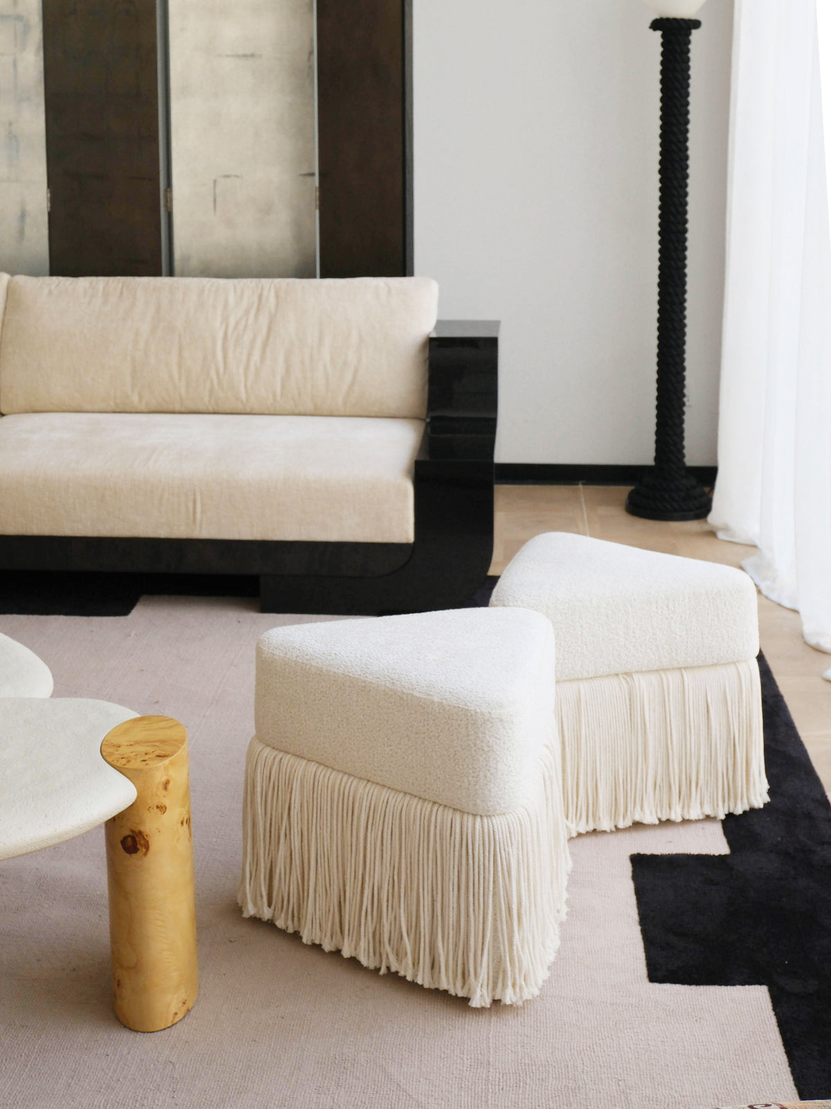 「Silk Flow」Organic Modern Tassel Accent Stool