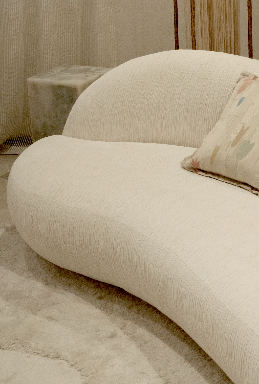 「Floating Cotton」Organic Modern Curved Cloud Sofa