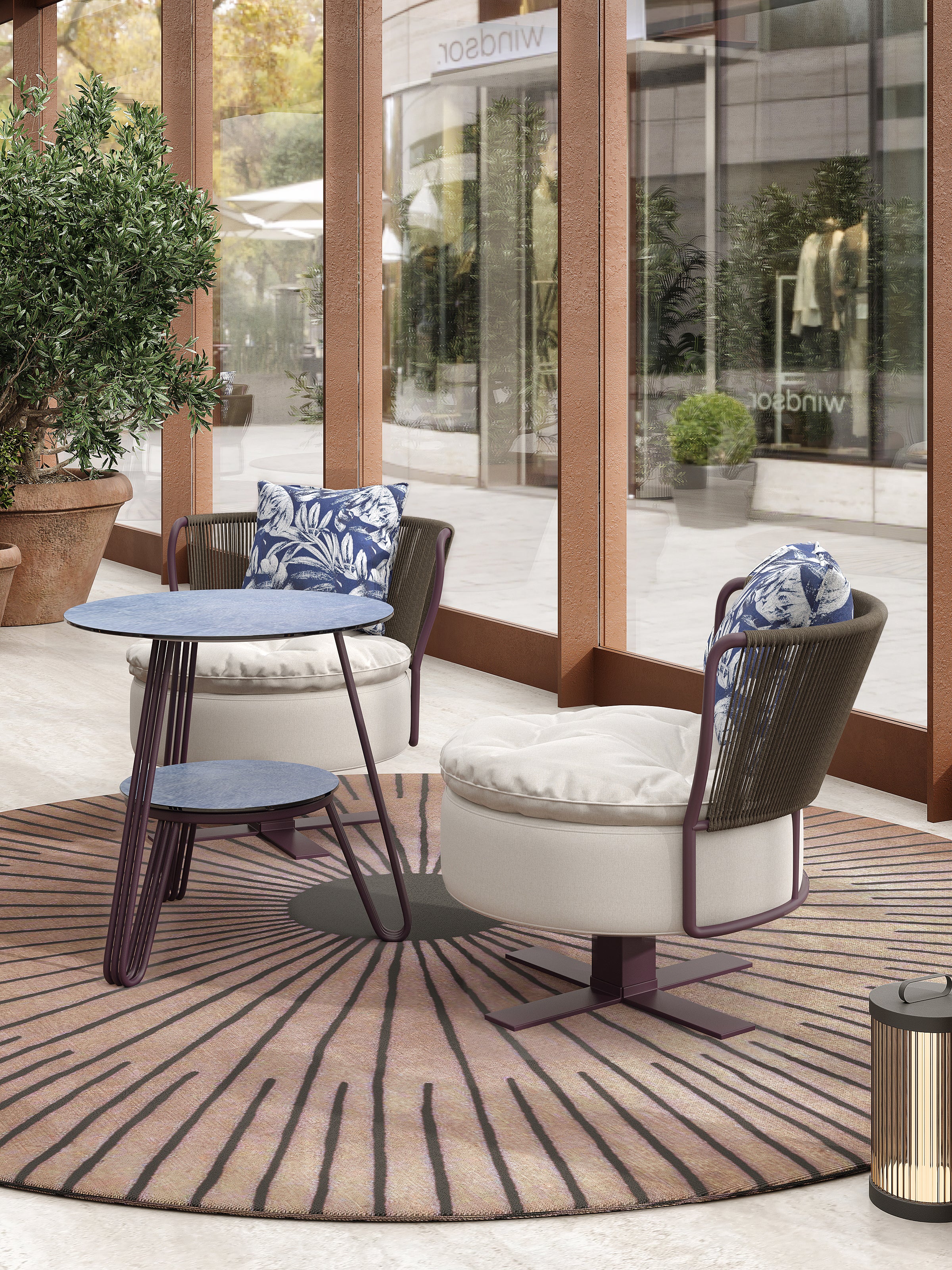 「Amethyst Pearl」Outdoor Swivel Lounge Chair