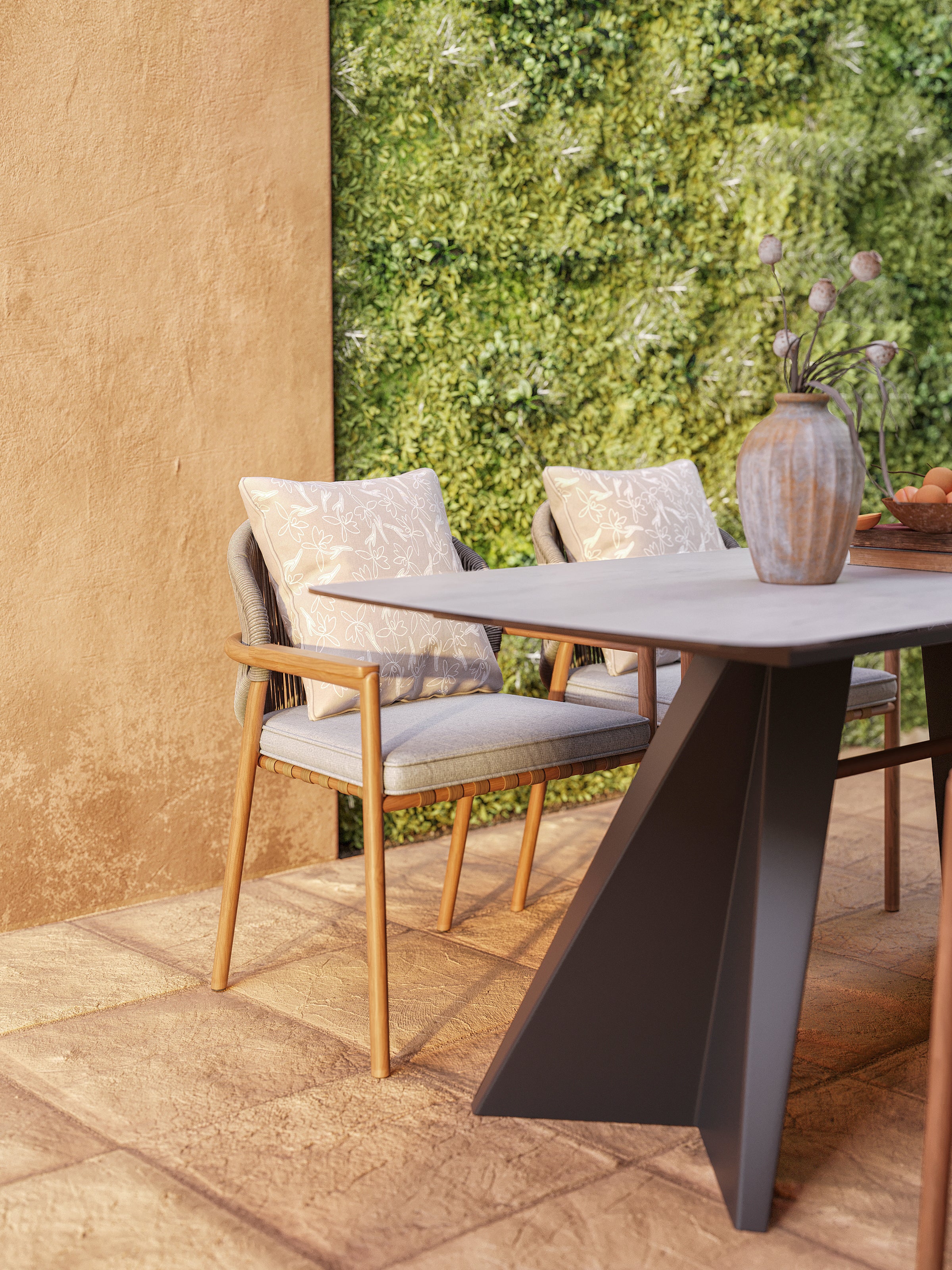 「Teak Weave & Black Glass」Luxury Outdoor Dining Set