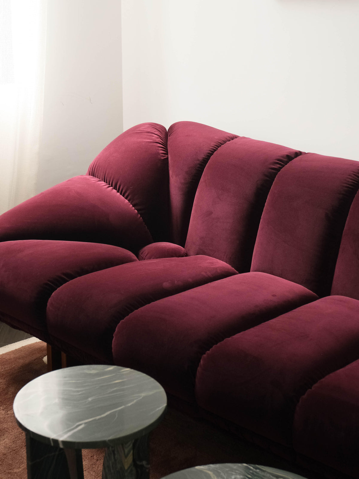 「Burgundy Velvet」 Padded Retro‑Modern Plush Velvet Living Room Sofa