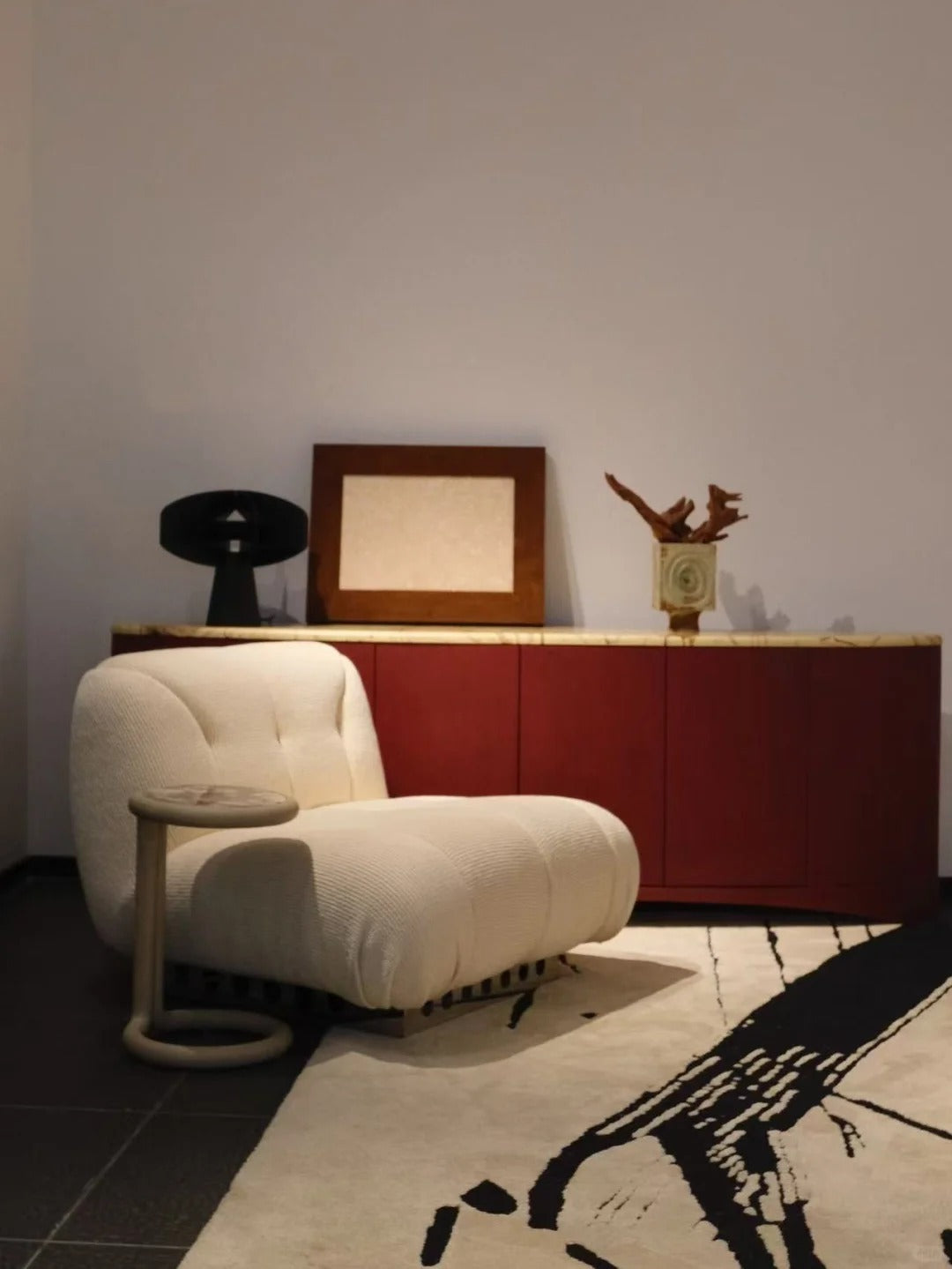 「Shell Cove」Organic Modern Tufted Lounge Chair