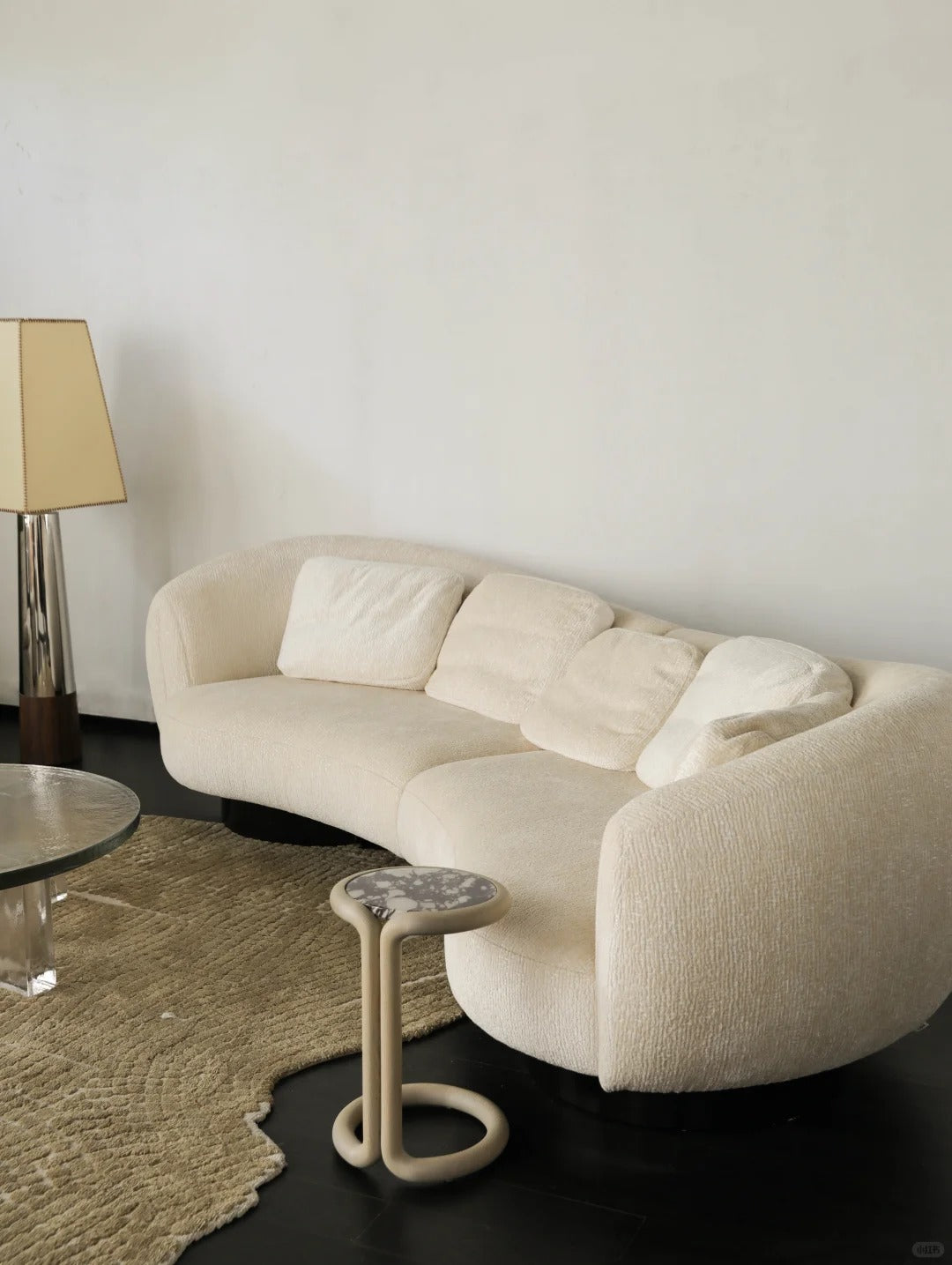 「Moon Embrace」Modern Minimalist Quiet Luxury Cloud Curved Sofa