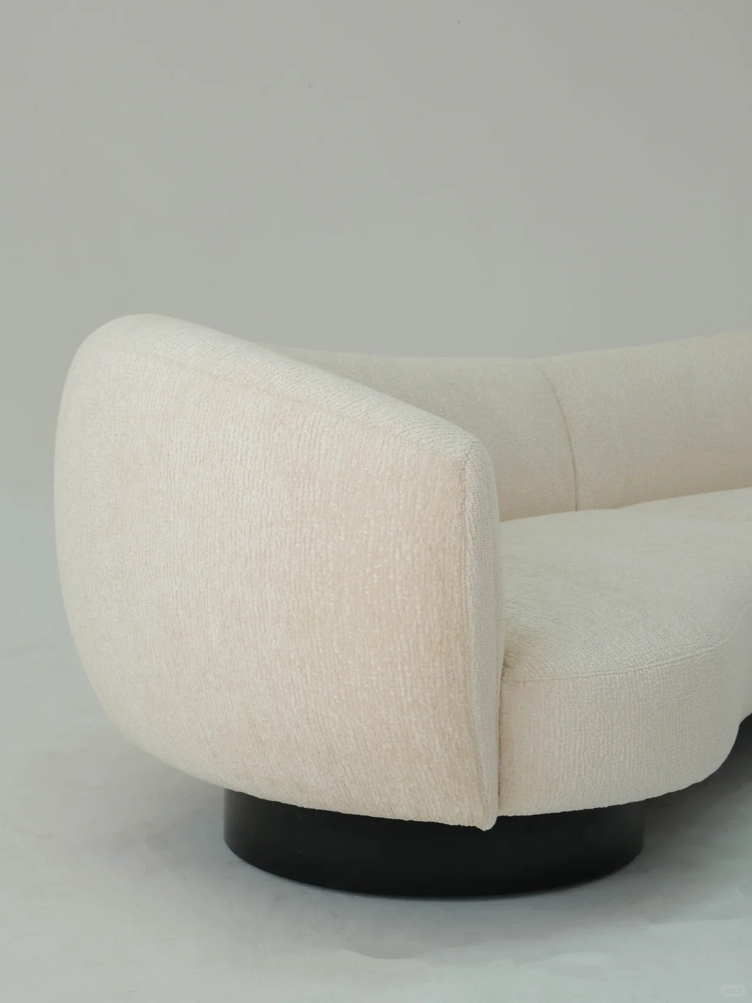 「Moon Embrace」Modern Minimalist Quiet Luxury Cloud Curved Sofa