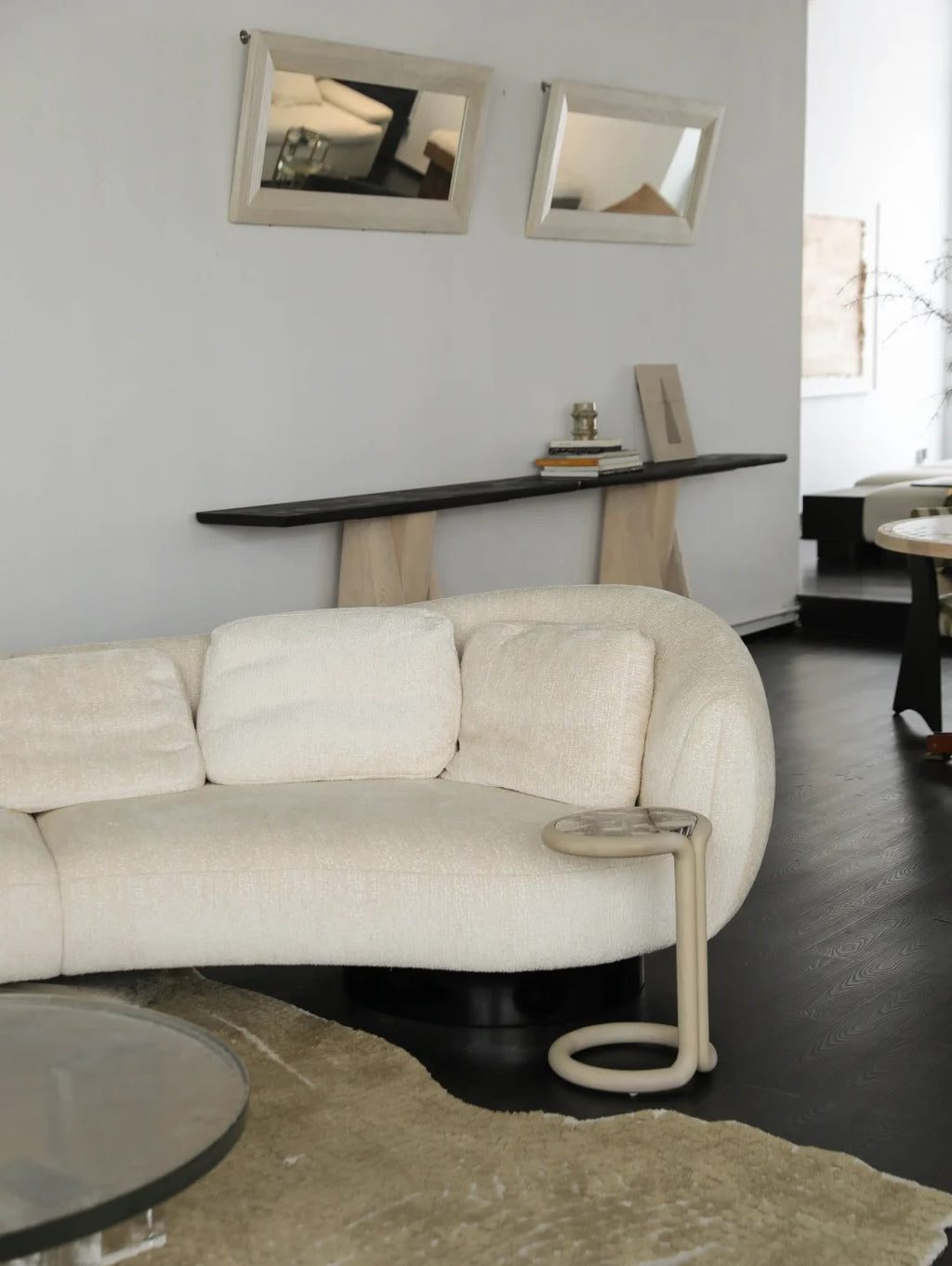 「Moon Embrace」Modern Minimalist Quiet Luxury Cloud Curved Sofa