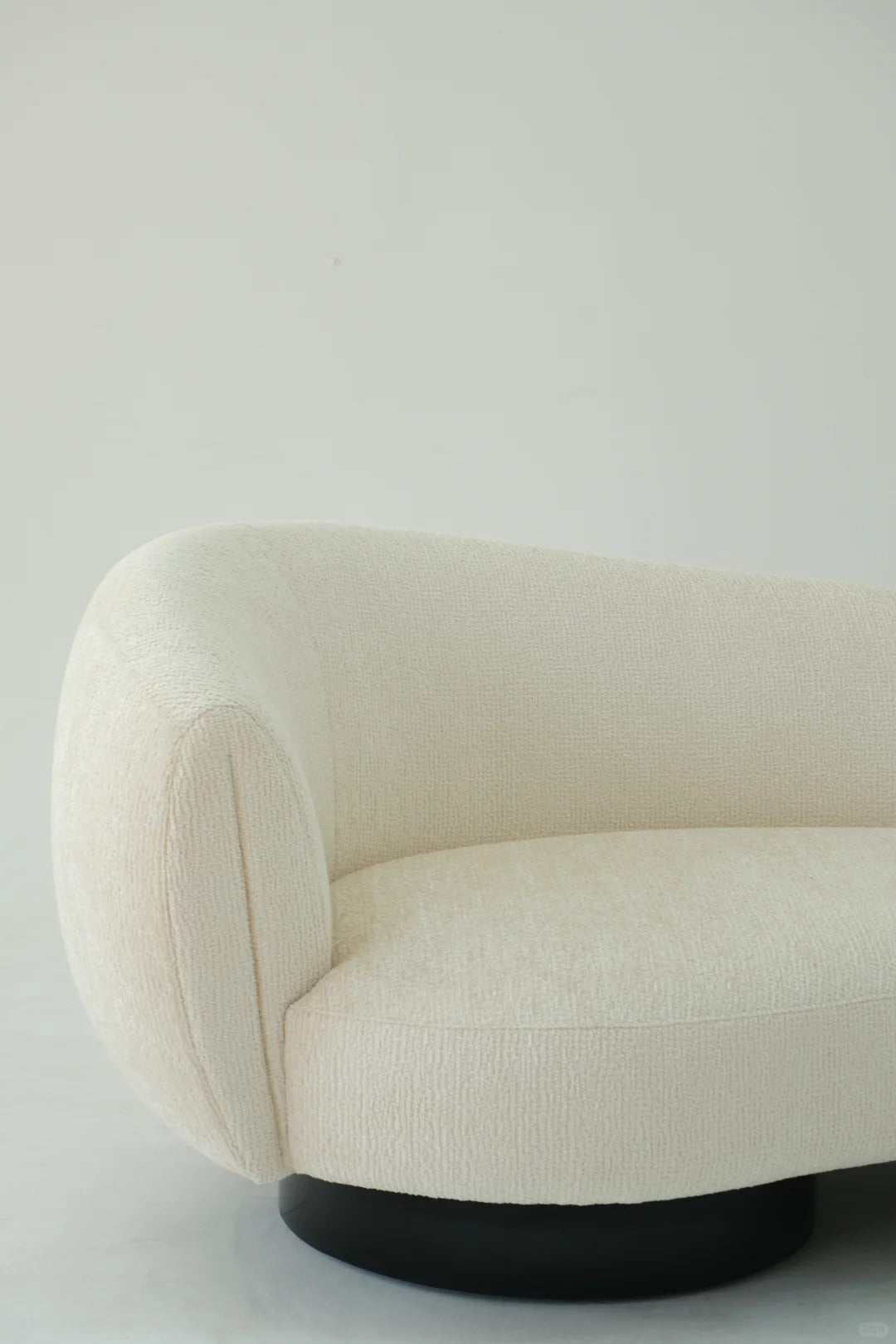 「Moon Embrace」Modern Minimalist Quiet Luxury Cloud Curved Sofa