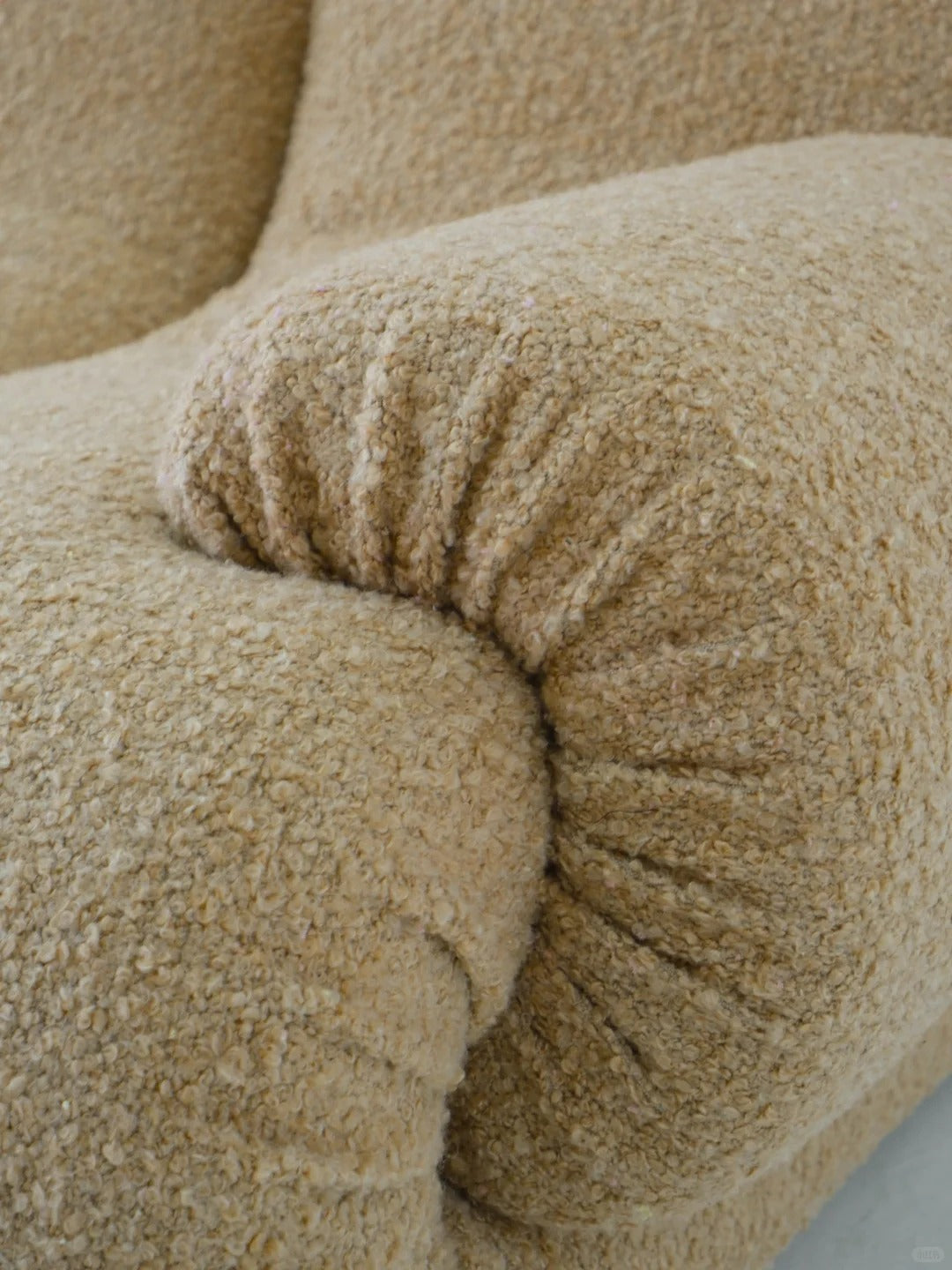 「Cookies」Organic Modern Seating Curved Bouclé Lounge Sofa