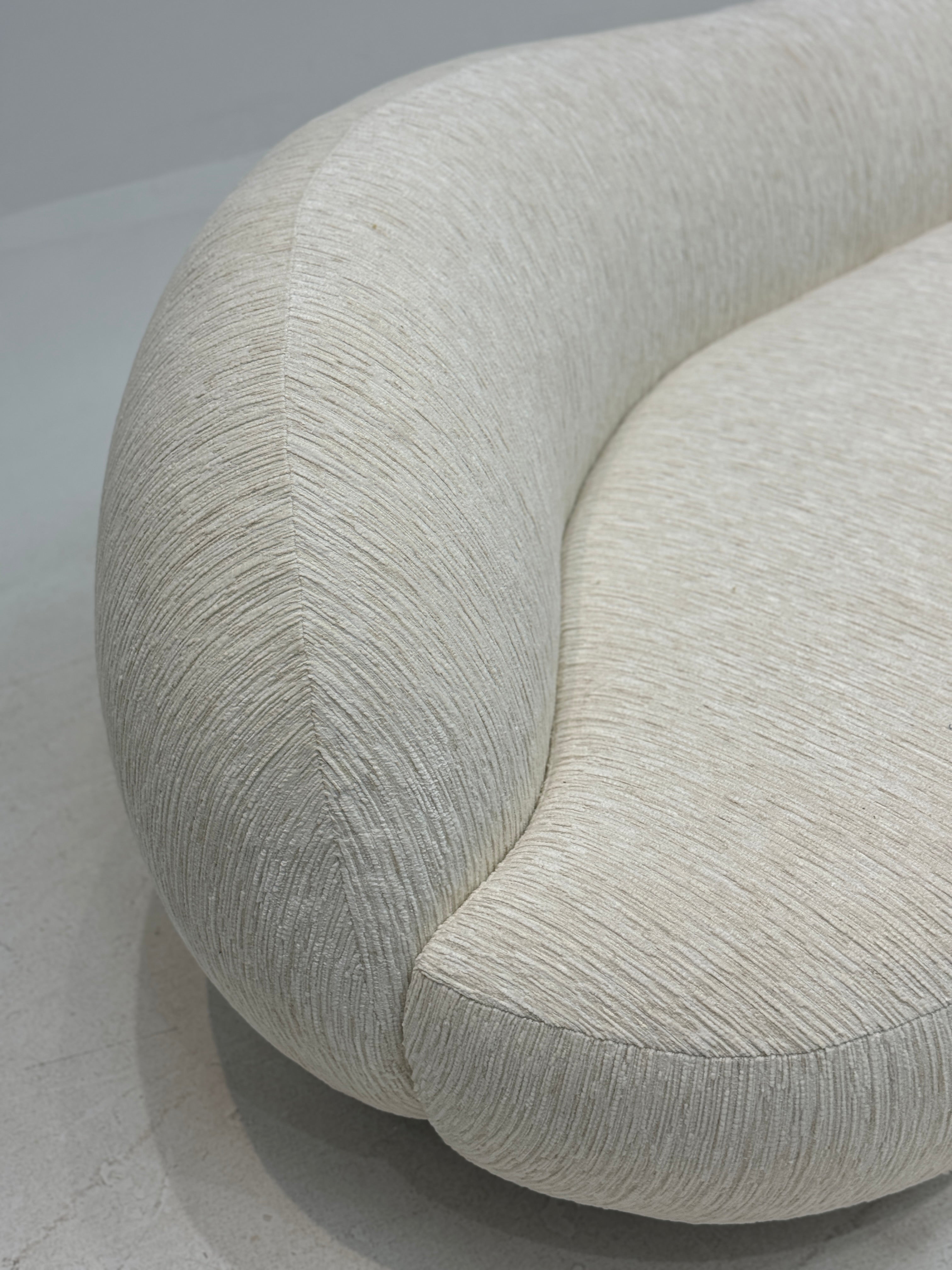 「Floating Cotton」Organic Modern Curved Cloud Sofa