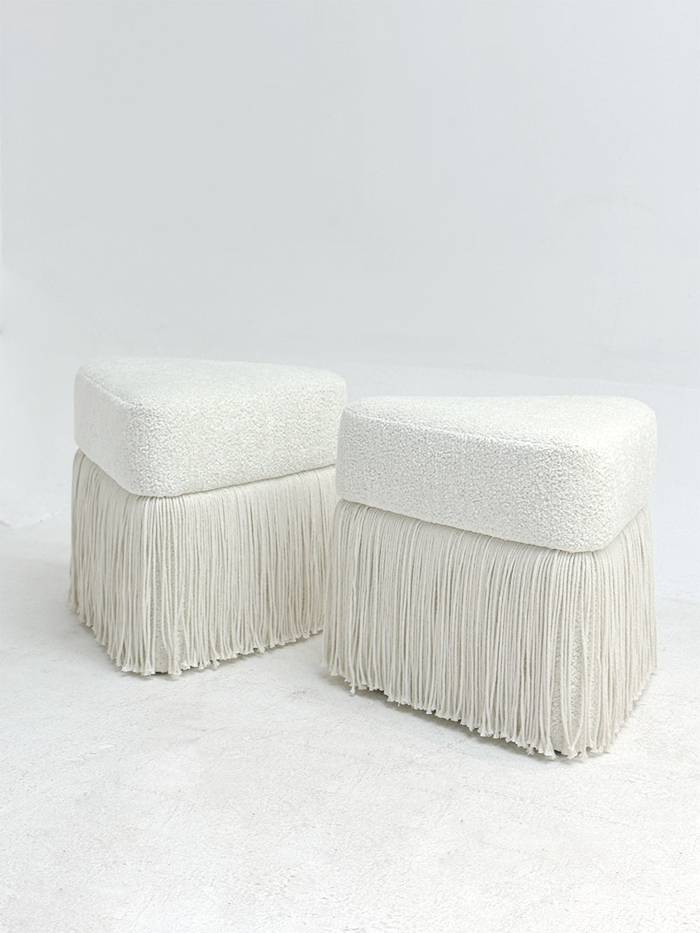「Silk Flow」Organic Modern Tassel Accent Stool